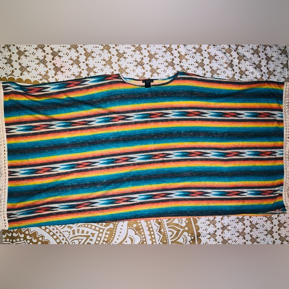 NWOT the best poncho ever - Picture 4 of 6